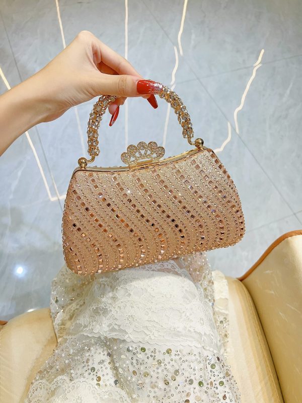 Fashionable and personalized handbag with hot stamping - Image 2